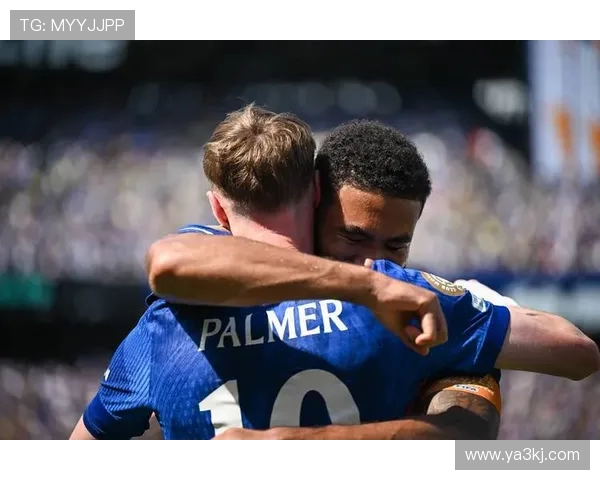 切尔西双线出击！锁定若昂 - 佩德罗与库杜斯两大目标(1)