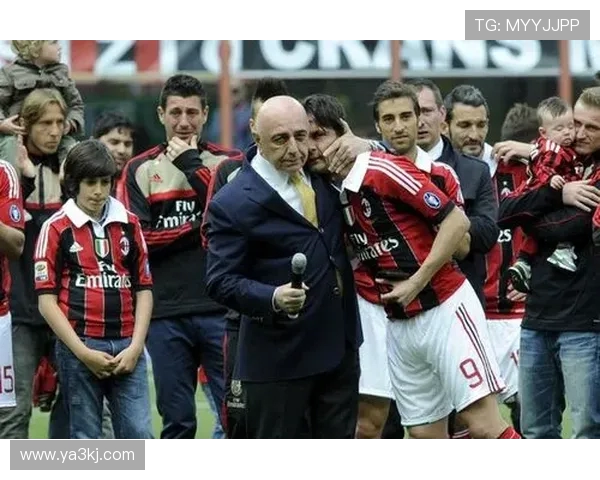 巴勒莫官宣解雇迪奥尼西 因扎吉接掌帅印(1) 巴勒莫官宣解雇迪奥尼西 因扎吉接掌帅印(1)